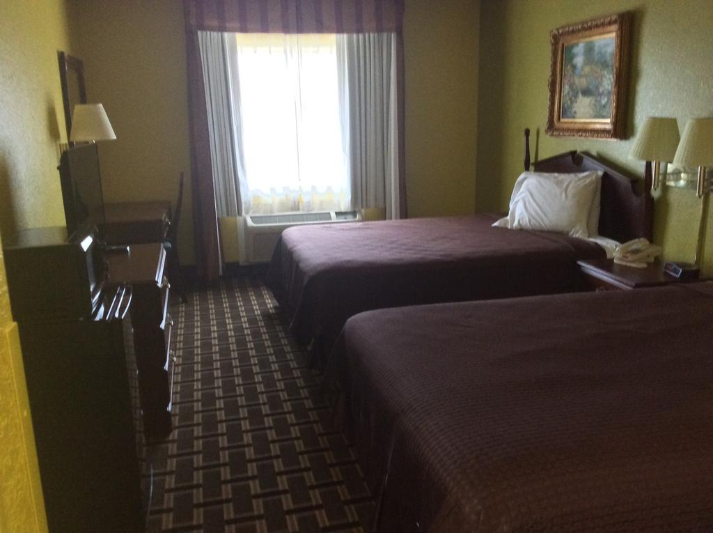 Country Hearth Inn - โบว์ลิงกรีน ภายนอก รูปภาพ